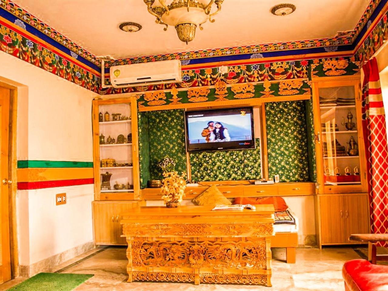 Hotel City Palace Leh Buitenkant foto